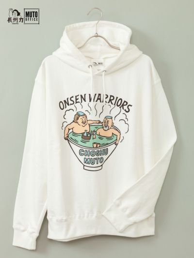 ≪36%OFF≫【長州力×武藤敬司】<br>“ONSEN WARRIORS” プリントプルパーカー≪返品・取寄対応不可≫