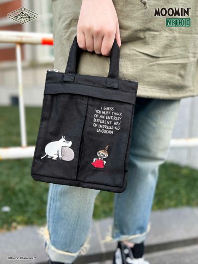 ≪30%OFF≫【JUICY×MOOMIN】<br>“ムーミン＆リトルミイ”ミニヘルメットバッグ〔別注〕≪返品・取寄対応不可≫