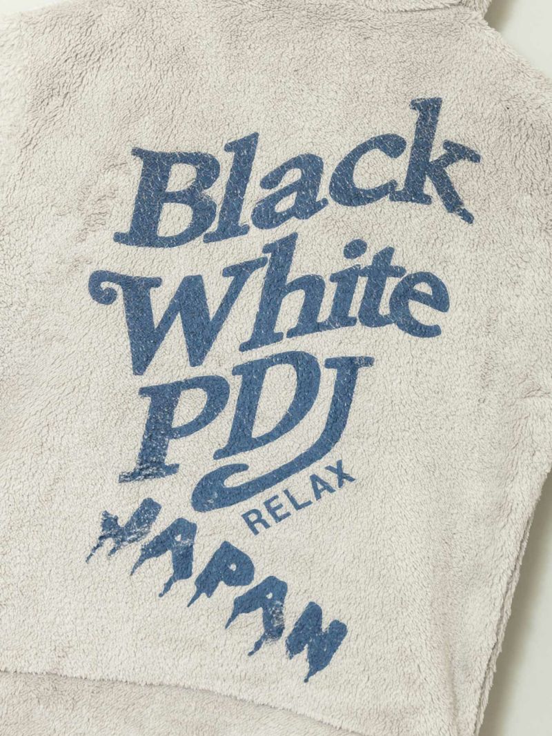 【PANDIESTA JAPAN】“B/W-PDJ RELAX”刺繍入り切替ボアZIPパーカー