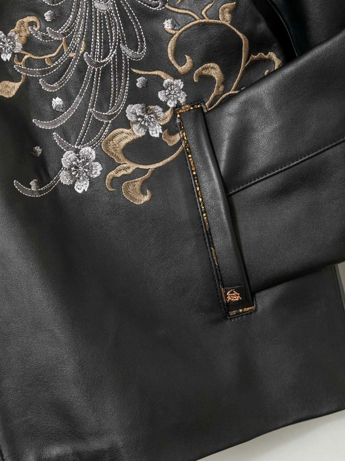 【絡繰魂・頂】“百華昇龍”総刺繍レザージャケット：限定50着〔別注〕