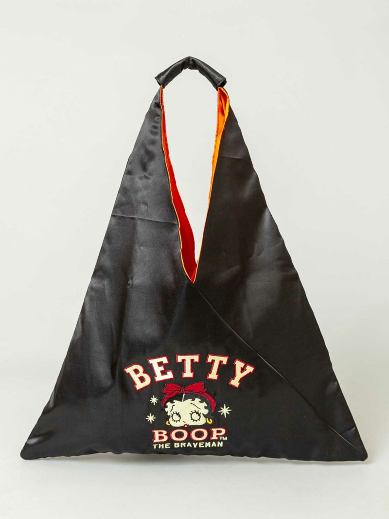 【The BRAVE-MAN×BETTY BOOP】“エンジェルベティ”総刺繍トライアングルトートバッグ