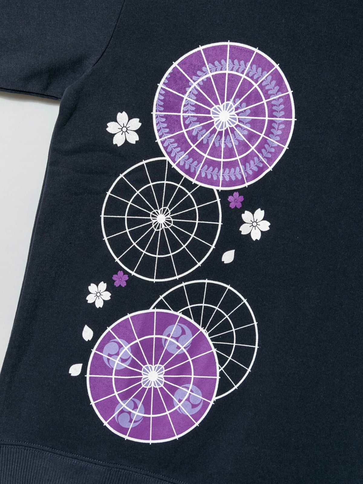 【和風景】“番傘と桜”プリント入り裏起毛トレーナー