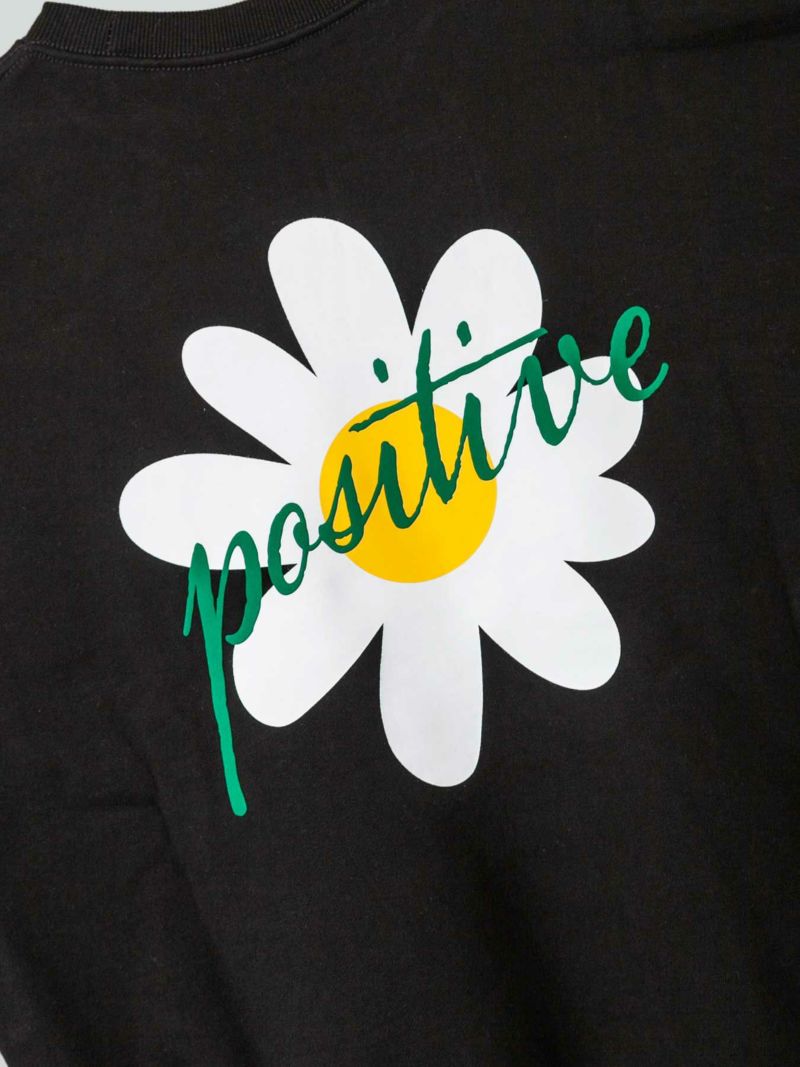 【POSITIVE】“SLEEVE FLOWER”スウェットトレーナー