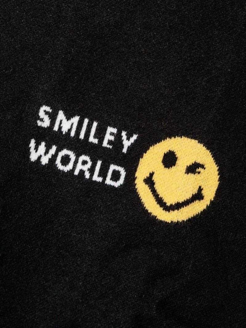 【VAMPIRE WEEKEND】“SMILEY WORLD”ジャガードニットクルーネック