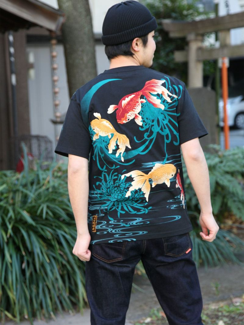 【絡繰魂・粋】“金魚菊流水”刺繍入りTシャツ