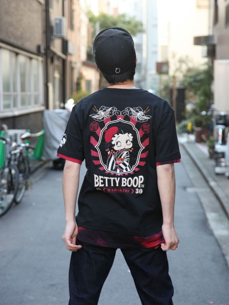 【HARAKIRI×BETTY BOOP】“大正浪漫ベティ”刺繍入りフェイクレイヤードTシャツ〔別注〕