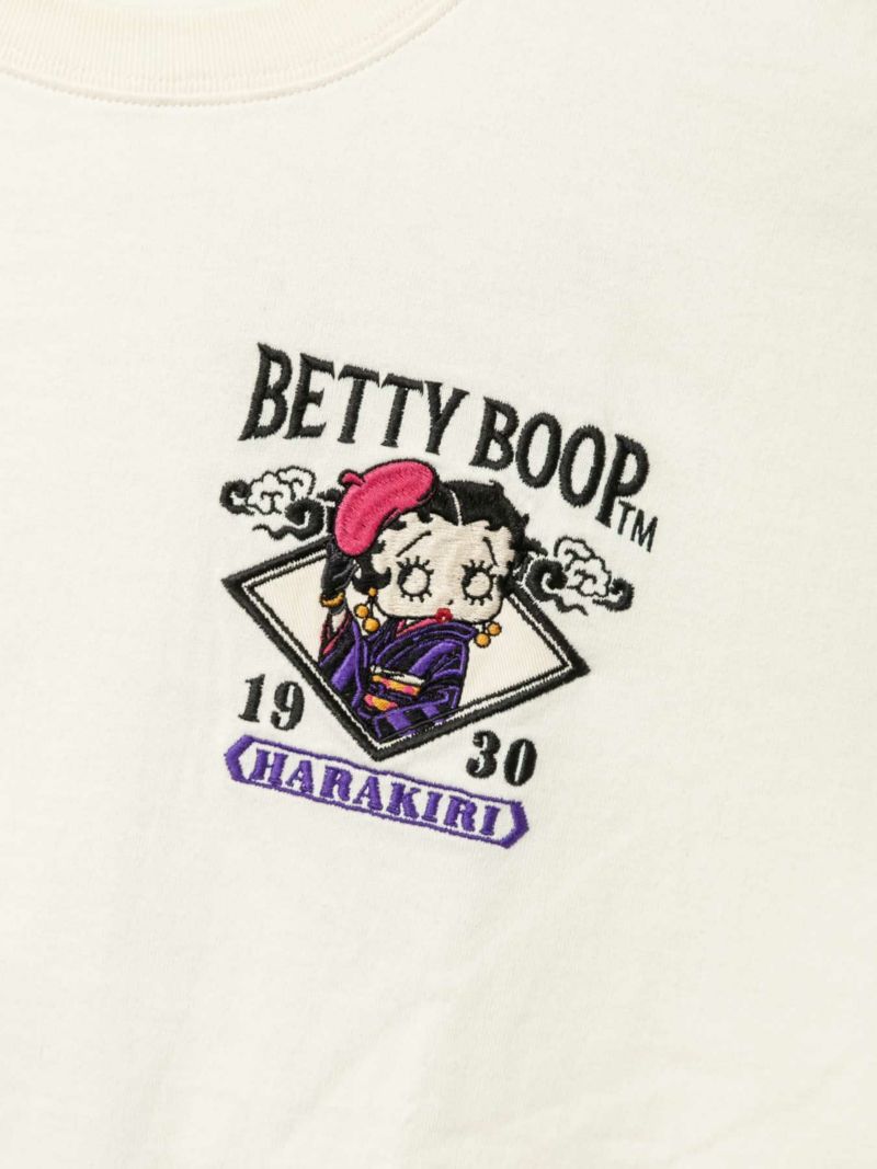 【HARAKIRI×BETTY BOOP】“大正浪漫ベティ”刺繍入りフェイクレイヤードTシャツ〔別注〕