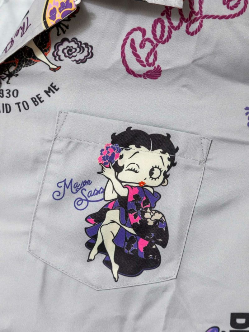 【HARAKIRI×BETTY BOOP】“アーカイブベティ”総柄プリント半袖開襟シャツ〔別注〕