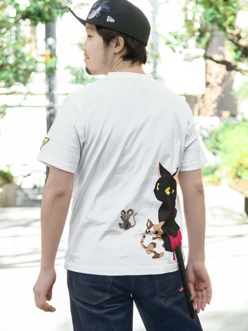 【LiN】“尻尾ぶらぶら”刺繍入りプリントTシャツ