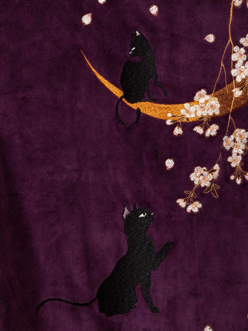 【絡繰魂】“月夜桜の猫”ベロア素材ボリュームネックジャケット〔別注〕