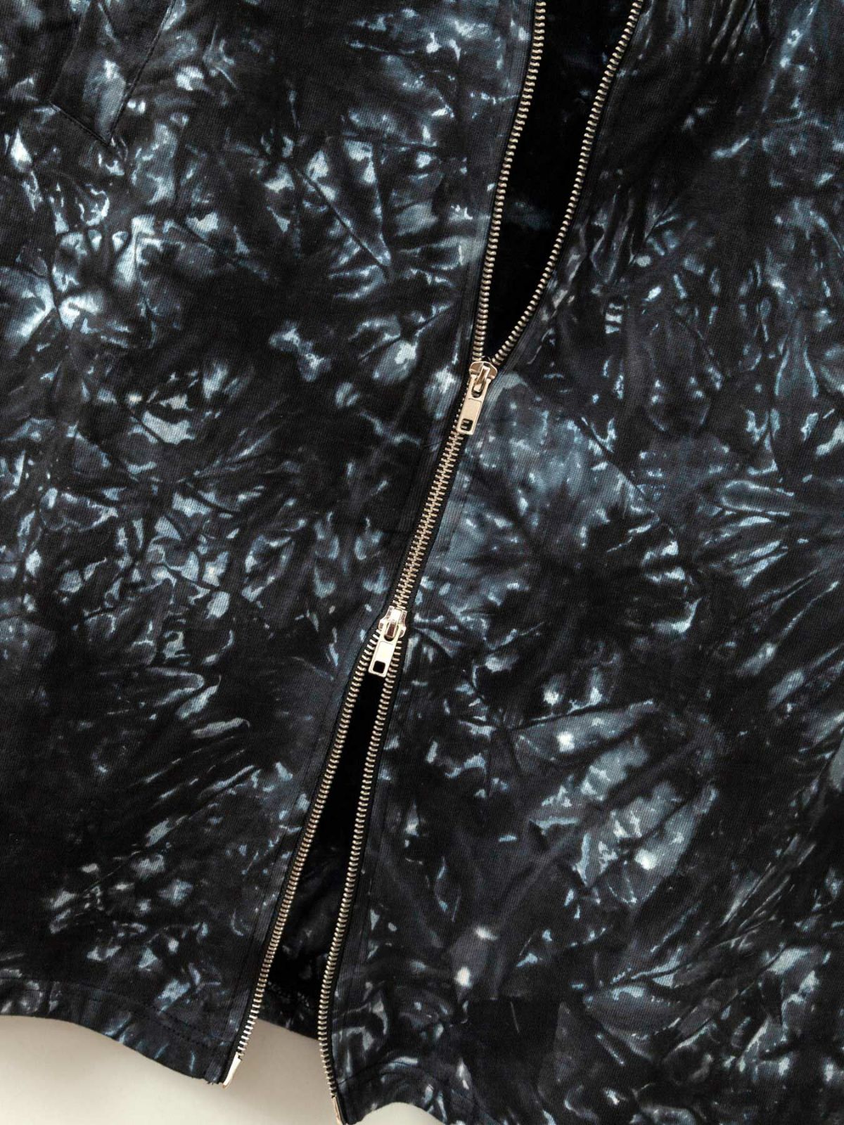 【CROWS×WORST】 デスラビット刺繍入り耳付きフードワンピース〔別注〕