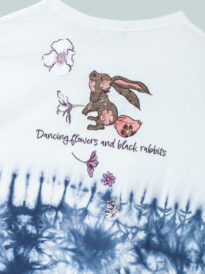【黒菟華】“グラデーション花柄”総刺繍タイダイ染めチュニックTシャツ