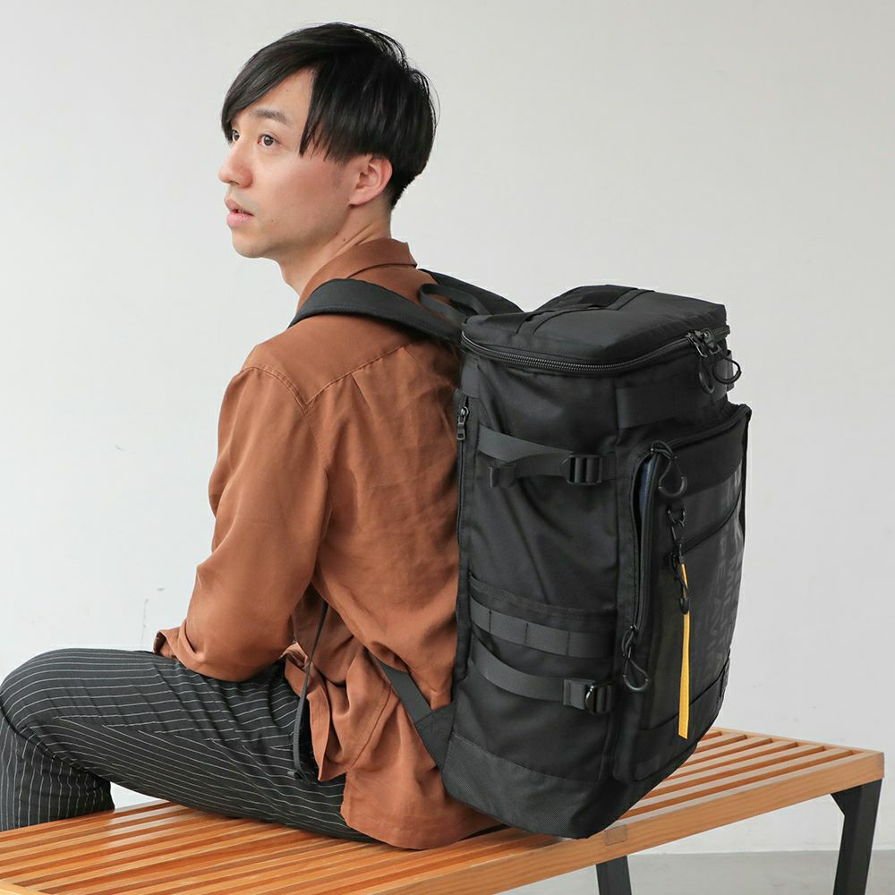 【AVIREX】LARGE CAPACITY BOX BACKPACK AVX598 ∴