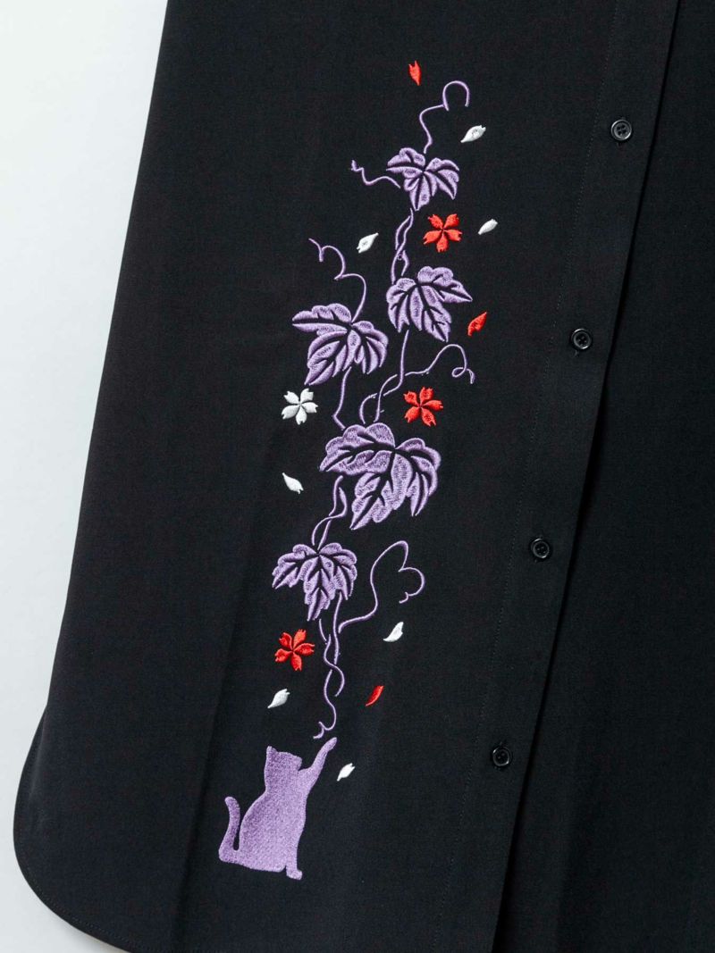 【雅結 -YuU-】“猫の蔦遊び”袖レースアップ総刺繍ロングシャツワンピース
