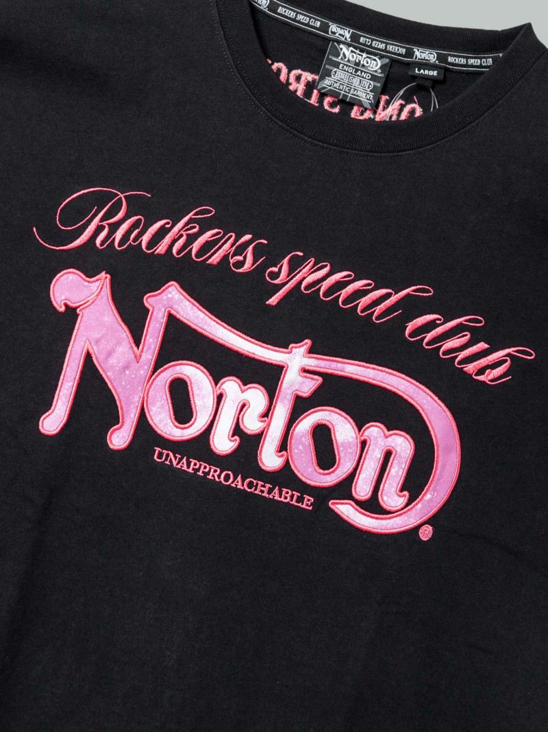 【Norton】“ピンクフェザー”刺繍入りTシャツ