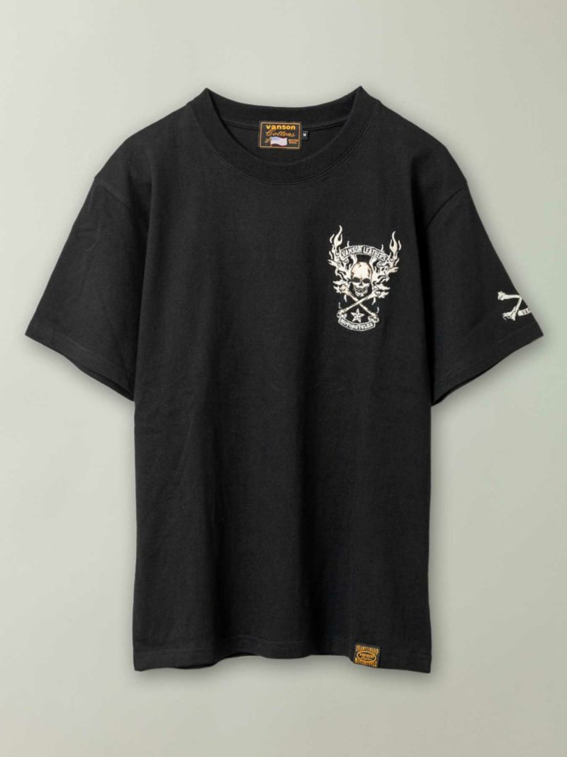【VANSON】“スカルファイヤー”刺繍入りTシャツ