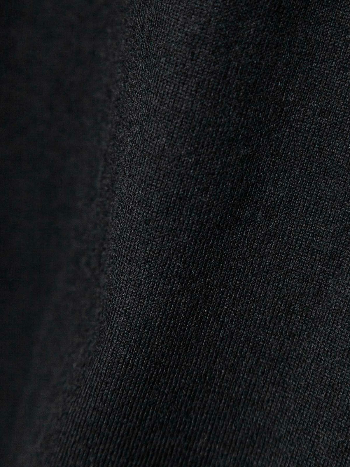 【VANSON】“スカルファイヤー”刺繍入りTシャツ