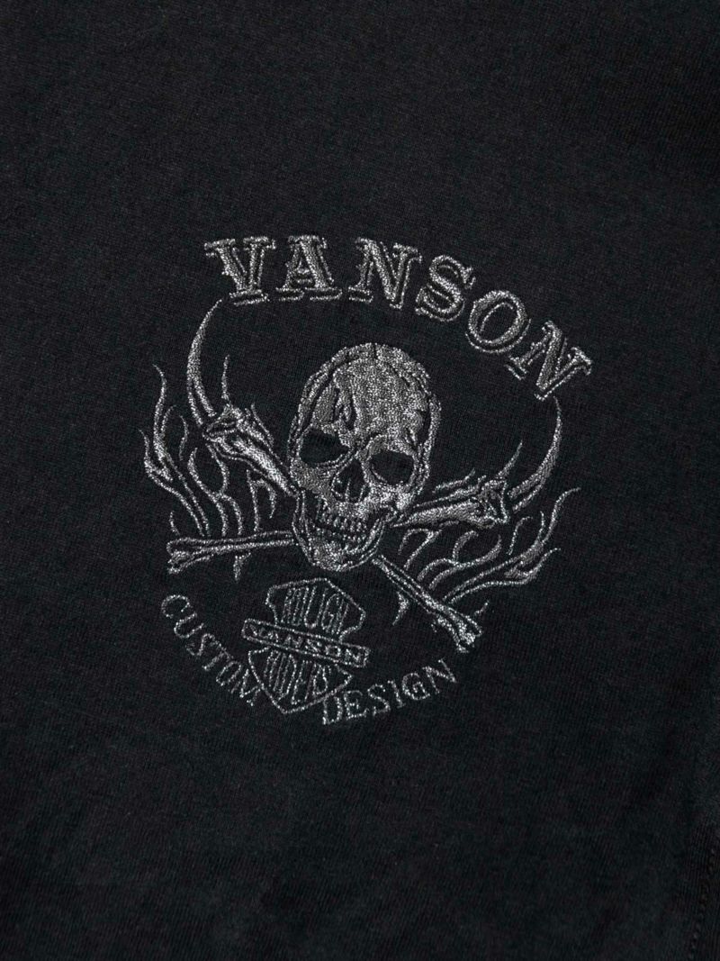 【VANSON】“スカルファイヤー”モノトーン刺繍Tシャツ