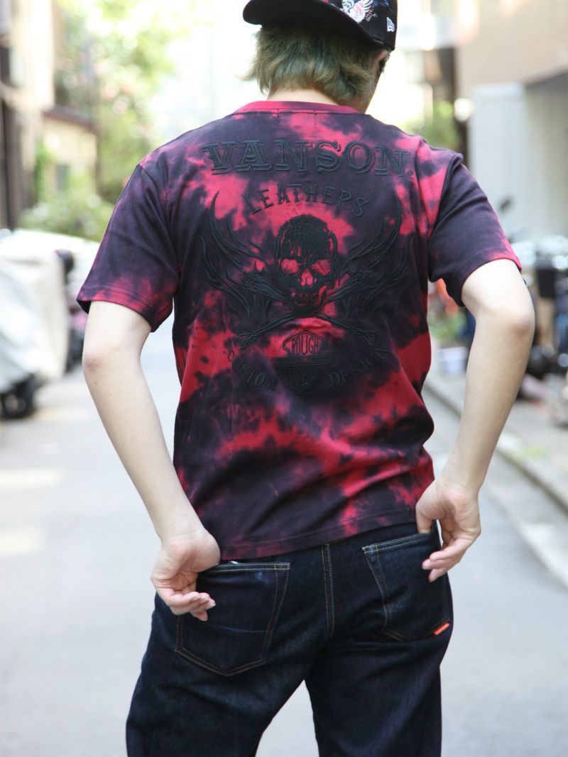 【VANSON】“スカルファイヤー”モノトーン刺繍Tシャツ