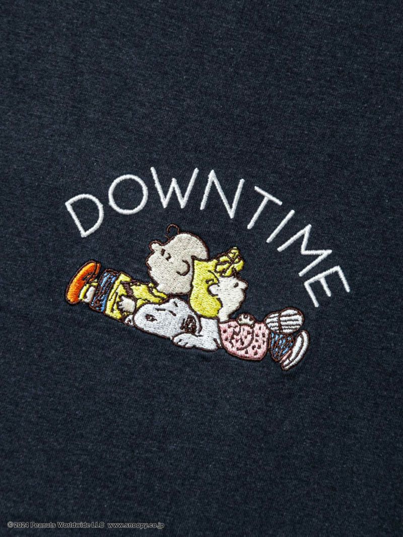 【PEANUTS】“スヌーピー”刺繍Tシャツ