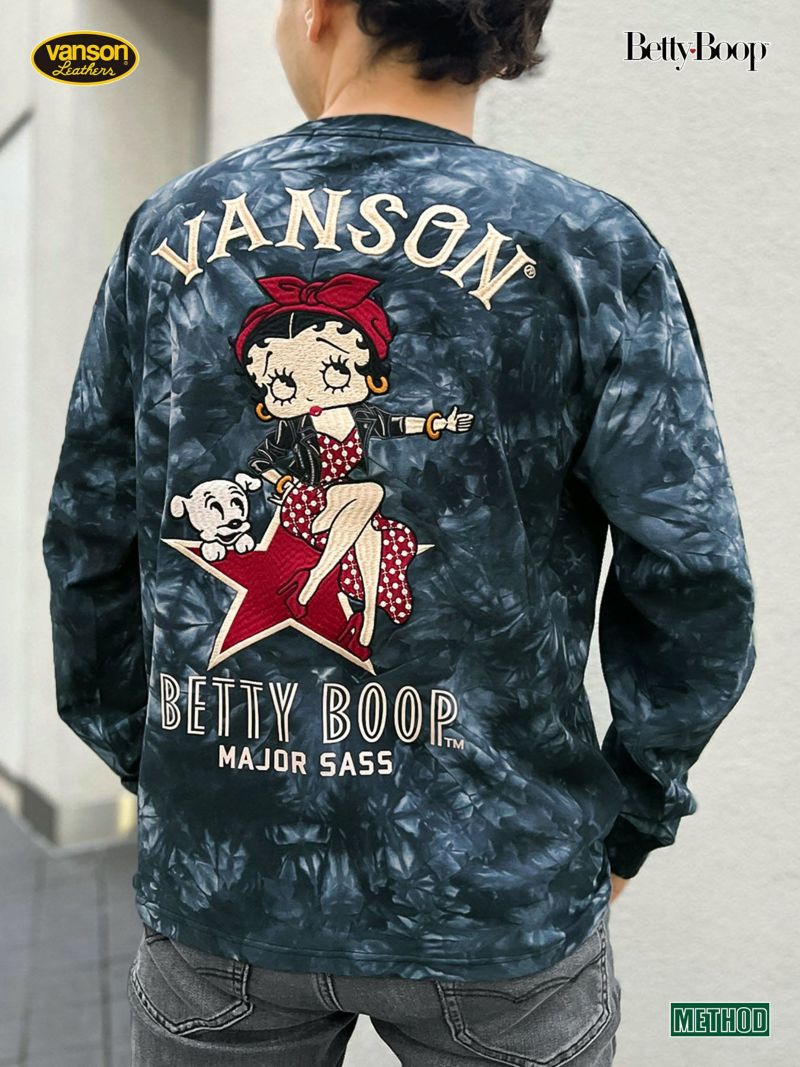 【VANSON×BETTY BOOP】“ベティ&パジー”刺繍入りロンT〔別注〕