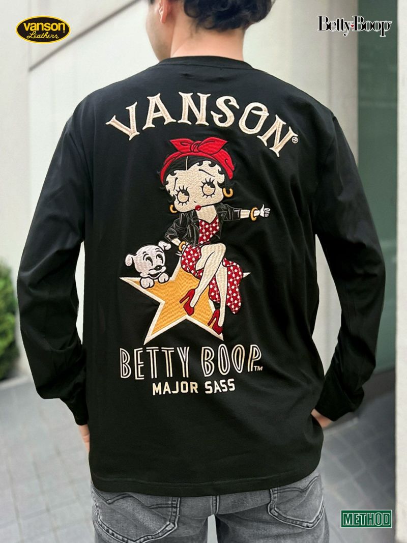 【VANSON×BETTY BOOP】“ベティ&パジー”刺繍入りロンT〔別注〕