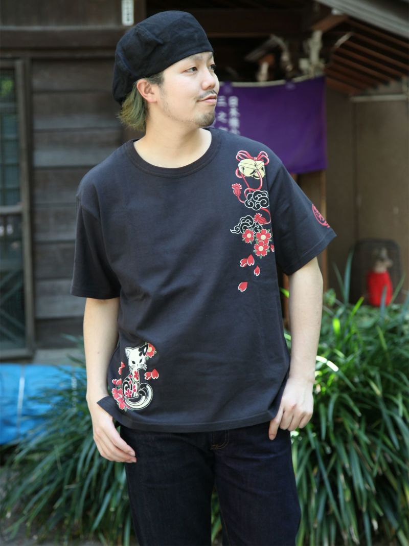 【SUMINEKO】“スミサクラ”刺繍入りTシャツ