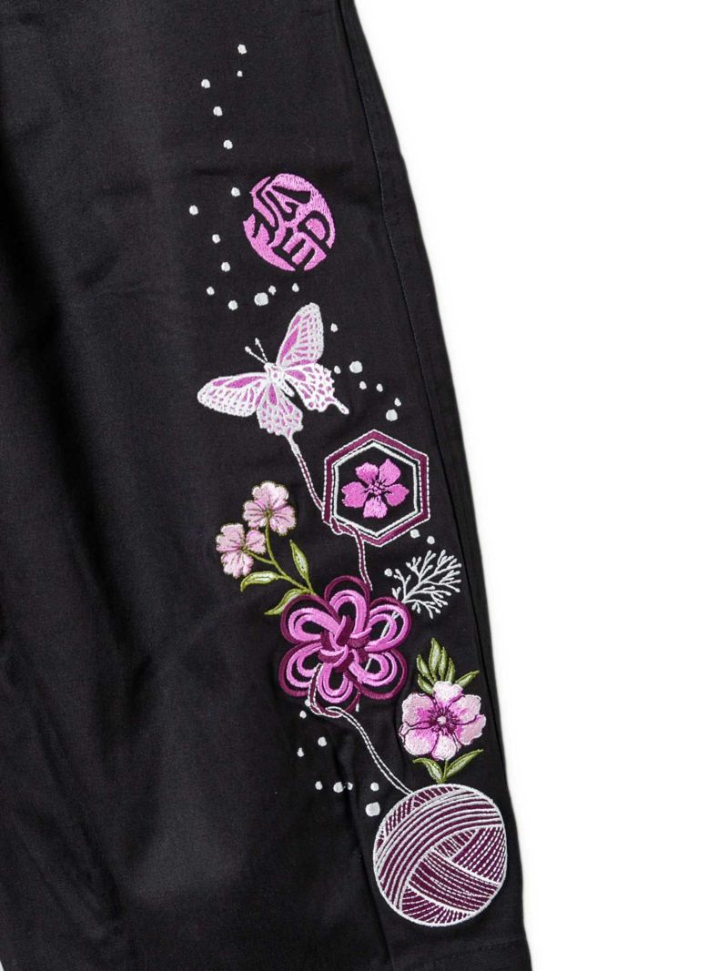 【今昔 -KON-JAKU-】“不思議な毛糸”総刺繍クロップド バルーンパンツ