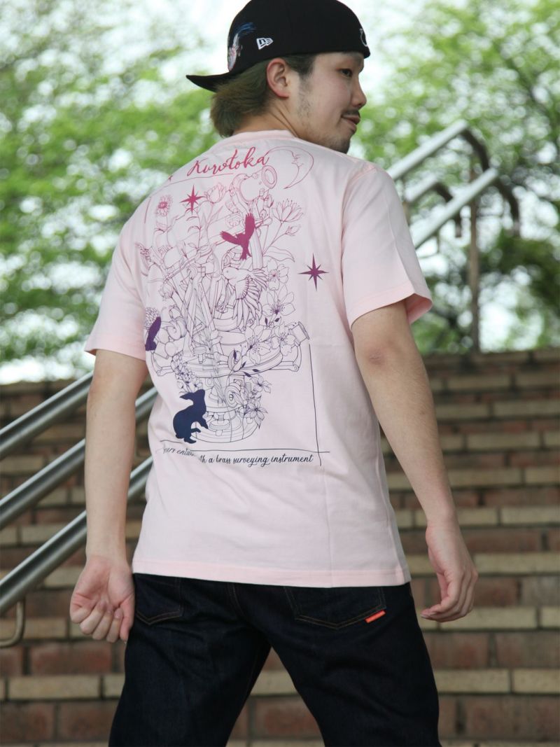 【黒菟華】“surveying instrument”プリントTシャツ