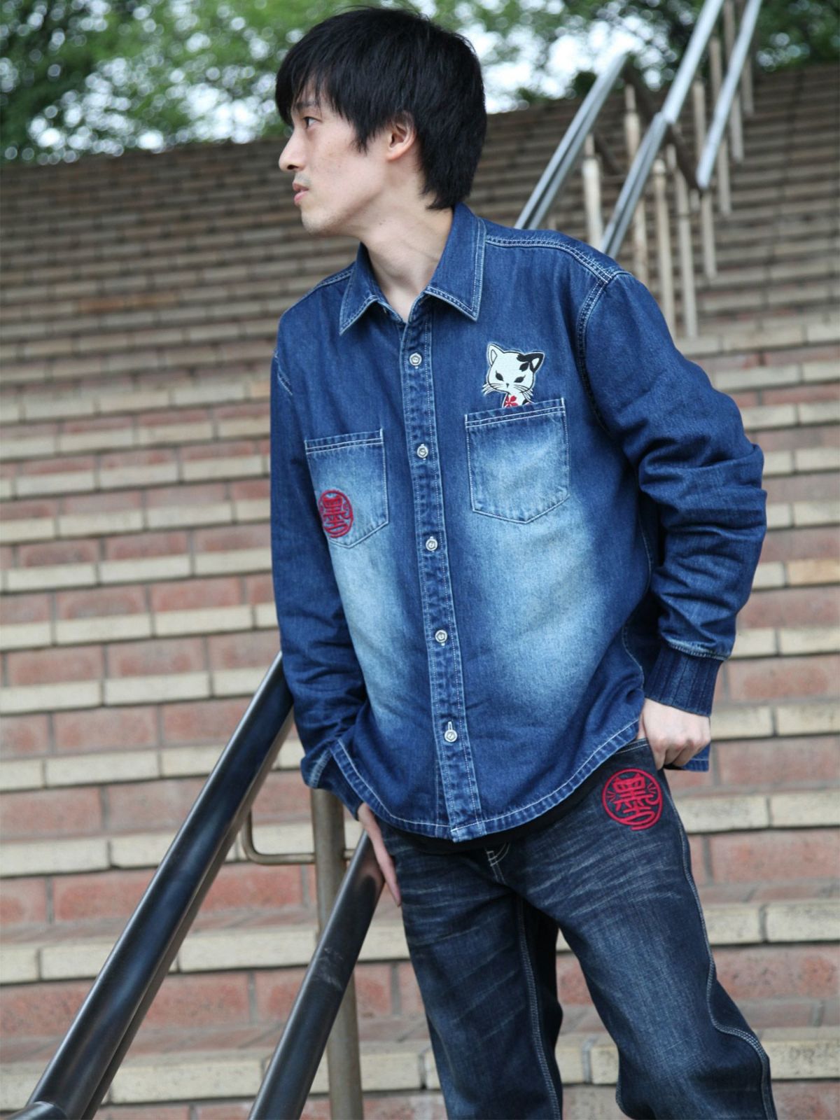 【SUMINEKO】“スミネコ”総刺繍 袖リブシャツ