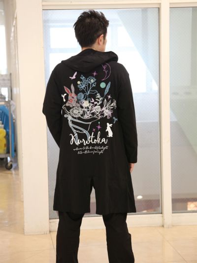 【黒菟華】<br>“美しき宵闇”総刺繍 斜めZIPロングパーカー
