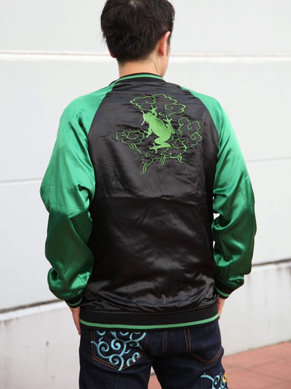 【参丸一】“浦島蛙遊覧”総刺繍リバーシブルスカジャン