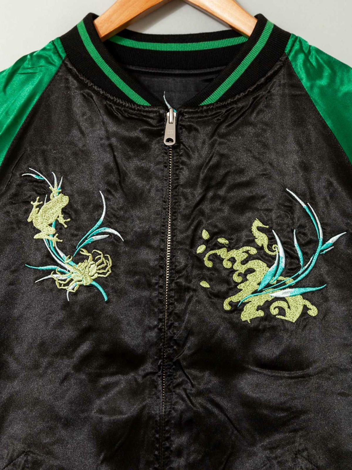 【参丸一】“浦島蛙遊覧”総刺繍リバーシブルスカジャン