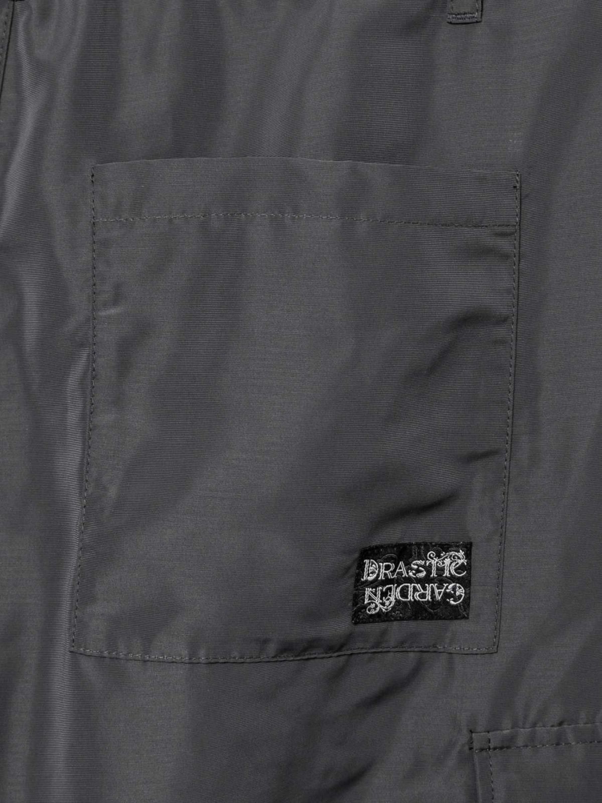 【DRASTIC GARDEN】“葵紋唐草”総刺繍2WAYカーゴパンツ2