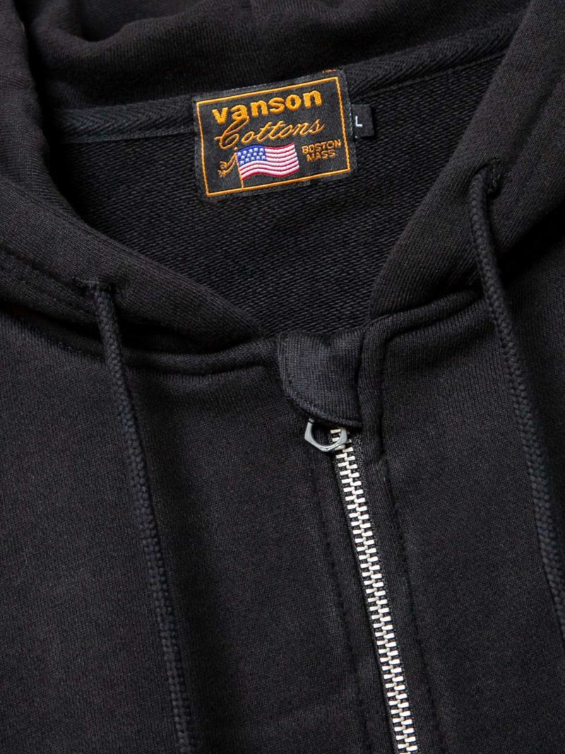 【VANSON】“スカルファイヤー”総刺繍ZIPパーカー〔別注:北海道・九州・オンラインショップ限定カラー〕