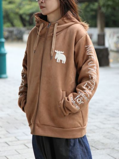 【moz】<br>総刺繍フェイクスウェード裏ボアZIPパーカー〔別注〕