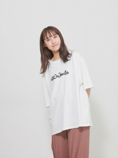 【allCaJoule】ロゴプリントTシャツ