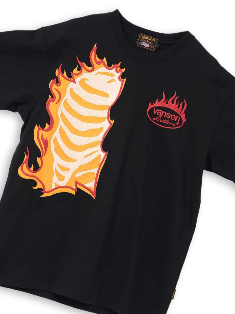 【VANSON】“FIRE BORN”刺繍入りTシャツ〔別注〕