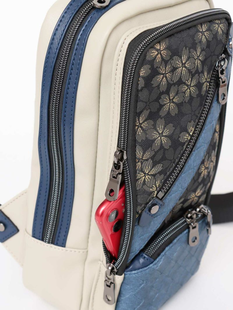 【雅結】桜柄金襴織物遣い 縦型ボディバッグ