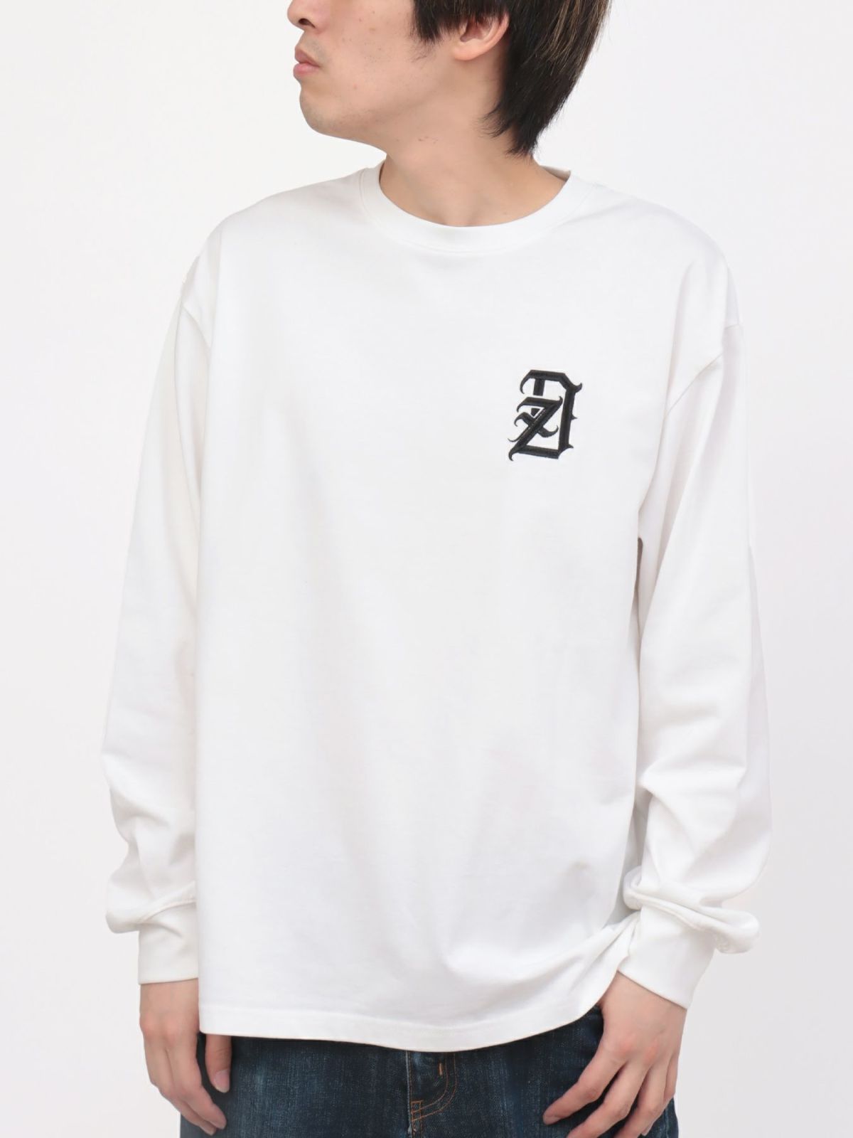 【DAZZLE】総刺繍ロゴロンT