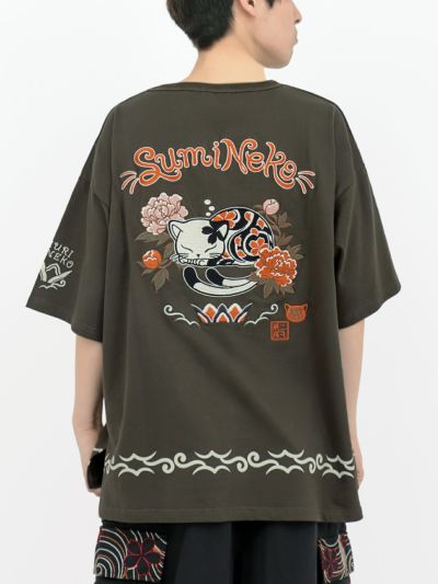 【SUMINEKO】<br>“眠り猫”刺繍入りBIGシルエットTシャツ