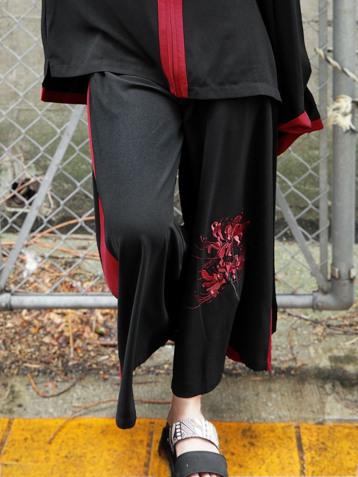 【雅結 -EN-】彼岸花刺繍 配色切替ハカマパンツ