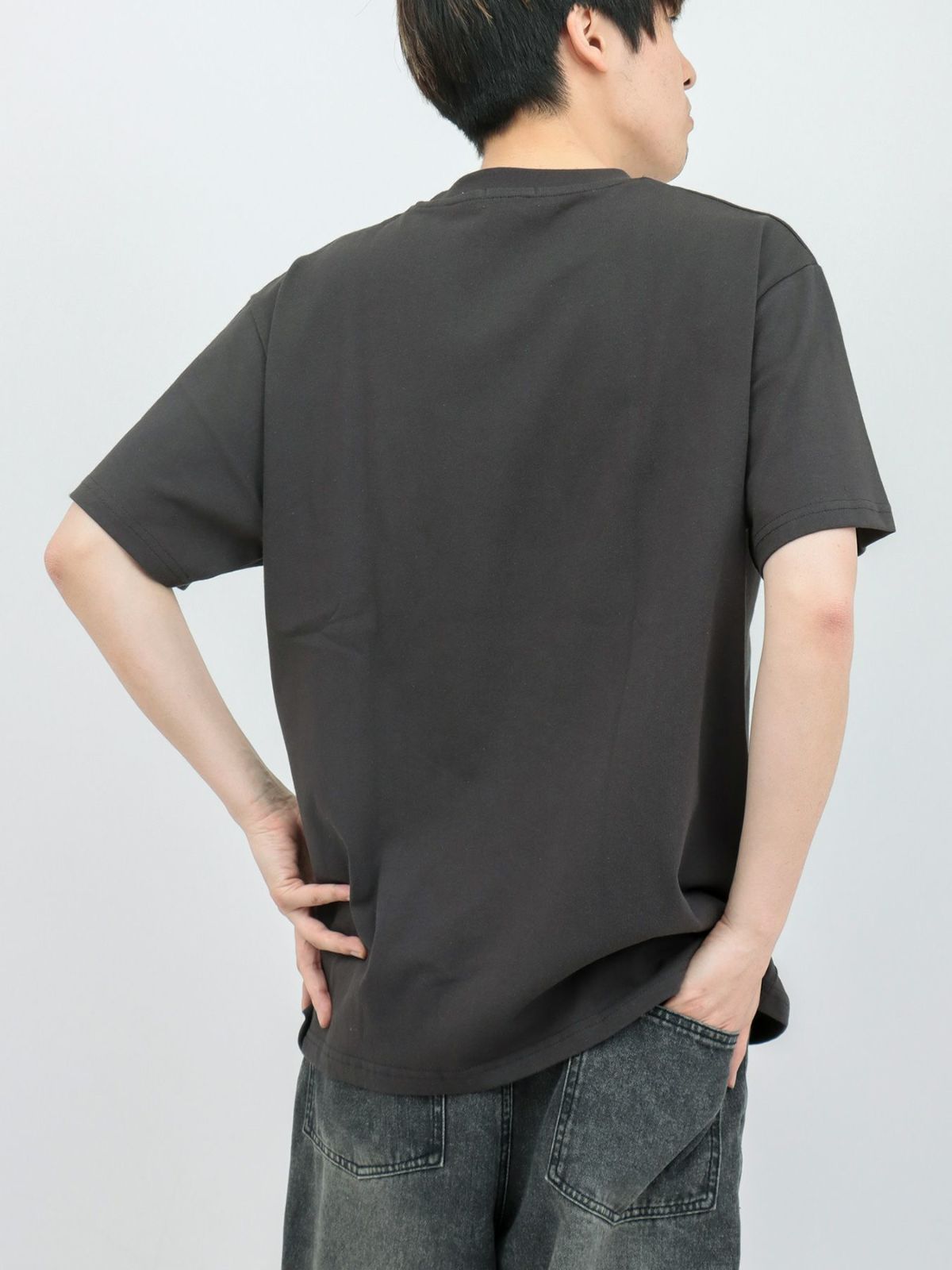 【moz】エルク ワンポイントサガラ刺繍入りTシャツ〔別注〕