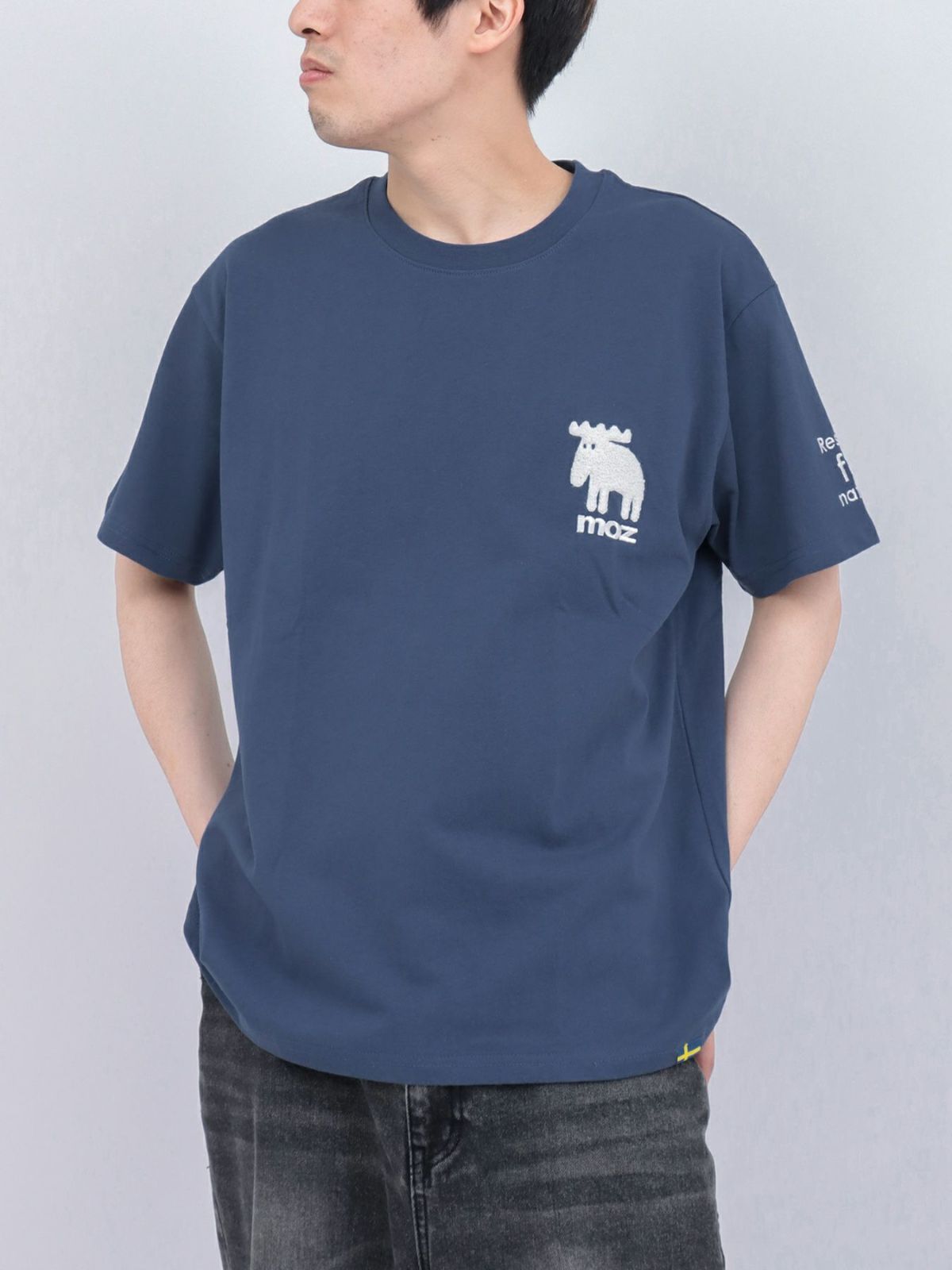 【moz】エルク ワンポイントサガラ刺繍入りTシャツ〔別注〕