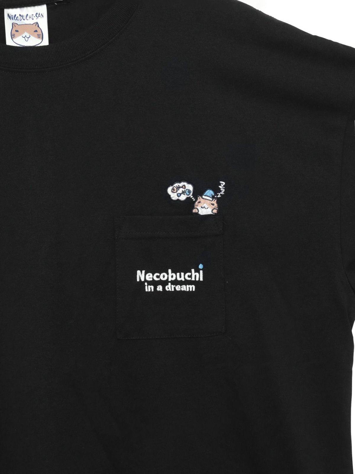 【NECOBUCHI-SAN】猫渕さん総刺繍BIGシルエット ポケット付きTシャツ
