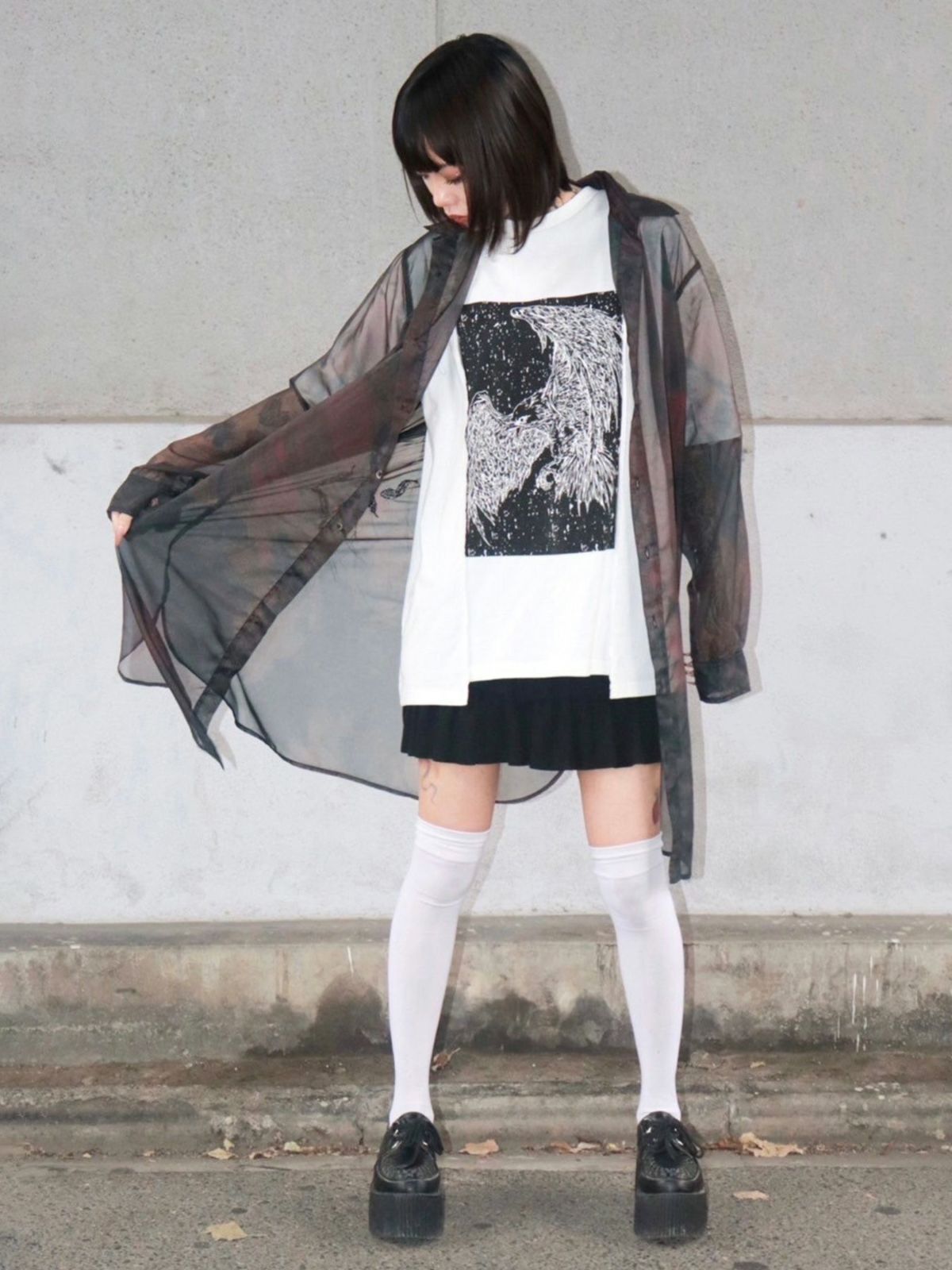 【DAKU】カラスプリントシアー素材 半袖ロングシャツ