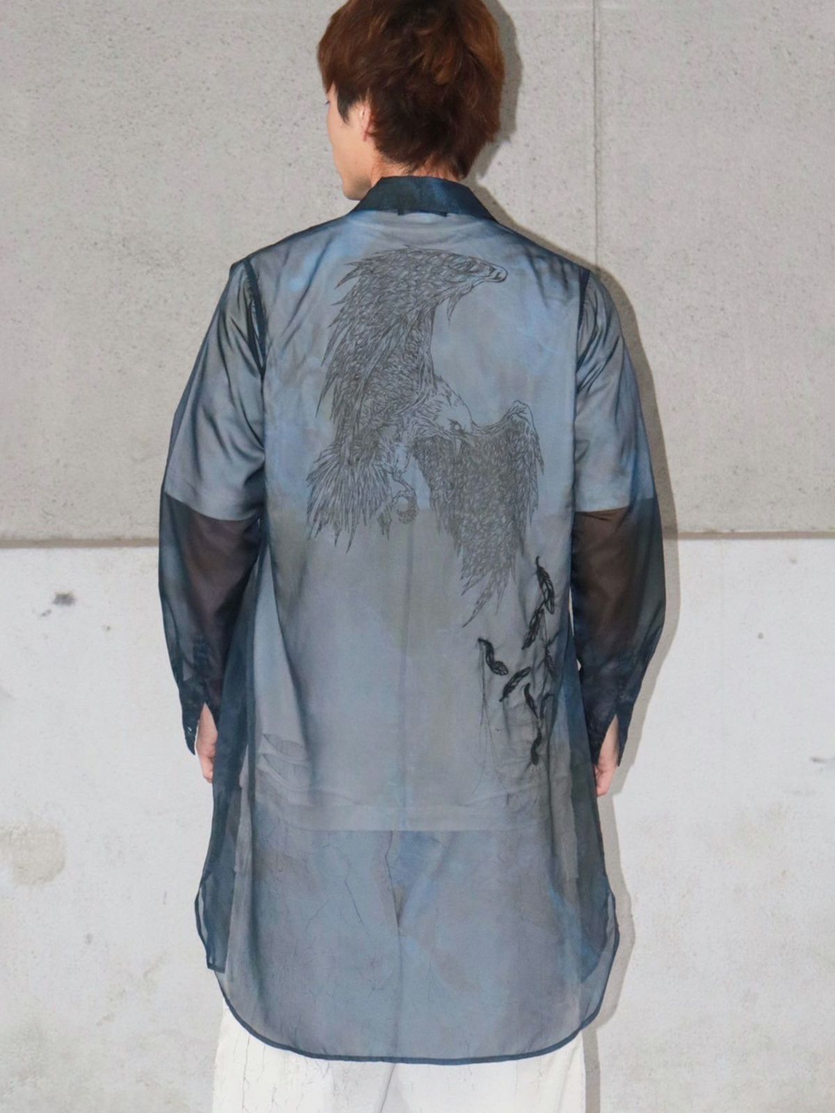 【DAKU】カラスプリントシアー素材 半袖ロングシャツ