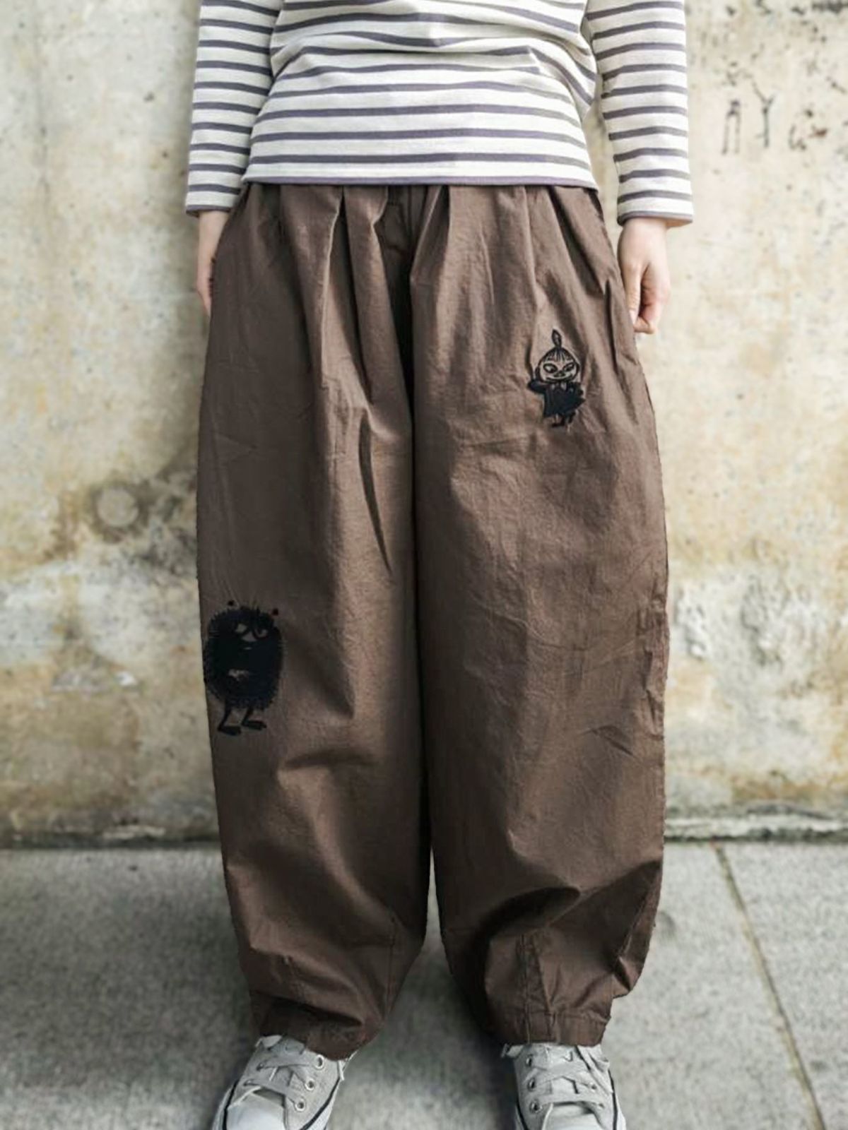 【JUICY×MOOMIN】“ムーミン村の仲間たち”総刺繍バルーンパンツ〔別注〕