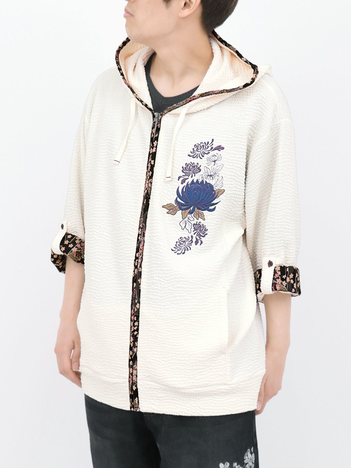 【雅結】菊刺繍ふくれジャガード素材 和生地遣い7分袖ZIPパーカー