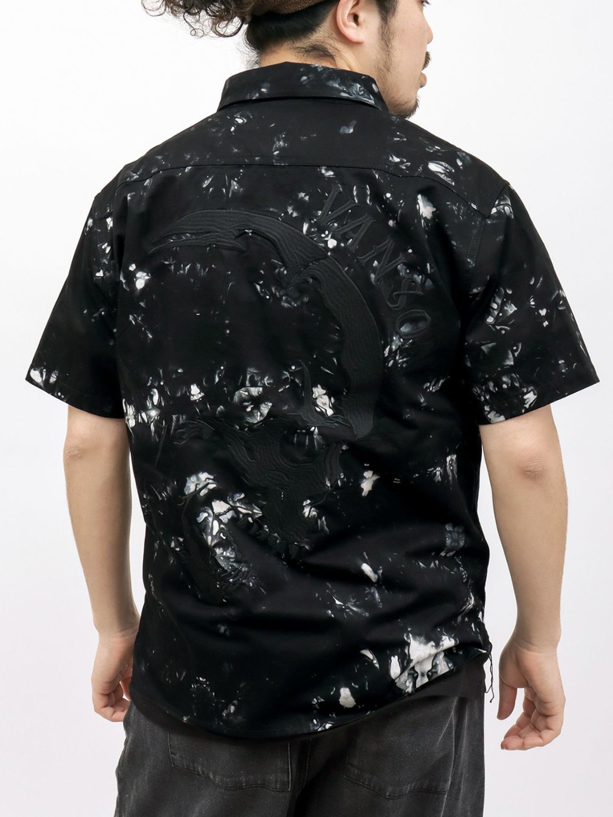 【VANSON】スカル総刺繍 半袖シャツ